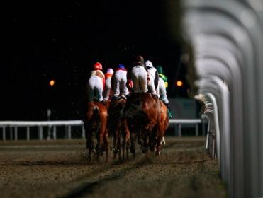 http://betting.betfair.com/horse-racing/Kempton%20aw%20behind.jpg